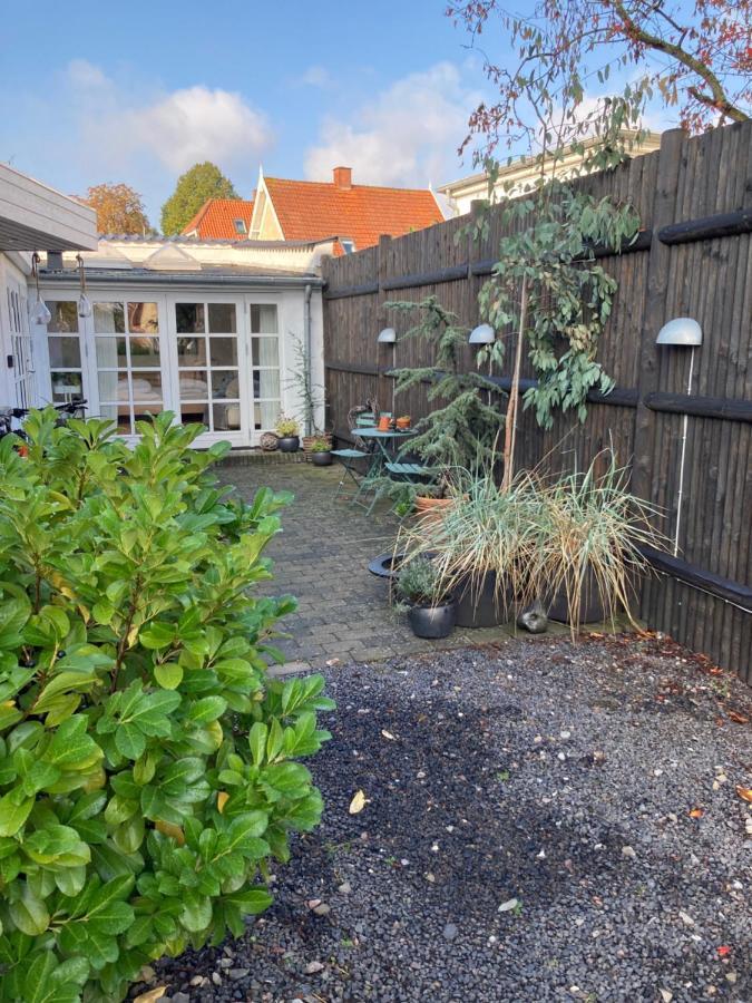 Charmerende Byhus I Praesto Centrum Exteriör bild